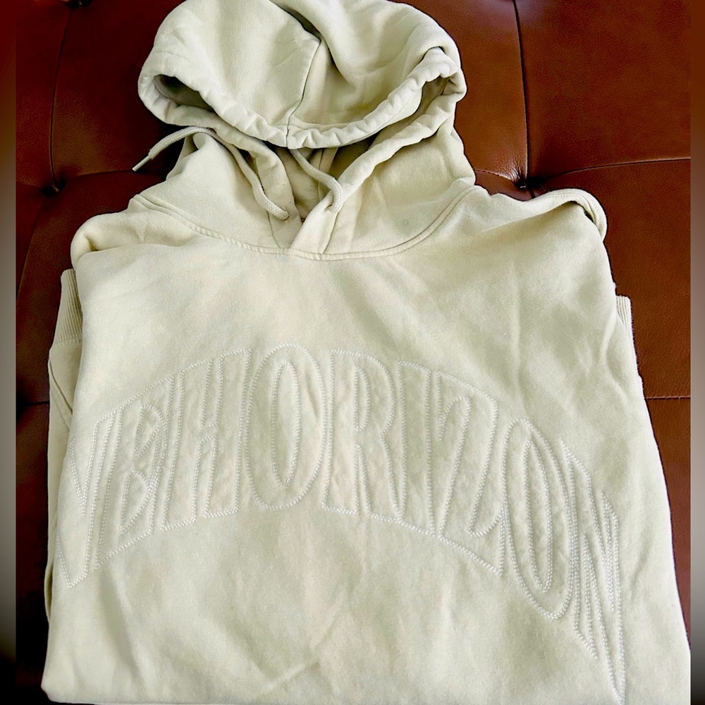 thick embroidered hoodie xxl